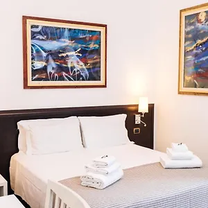 4* Pensión Magik